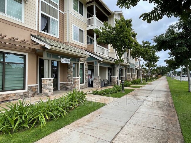 Building Photo - 1155 Kakala St