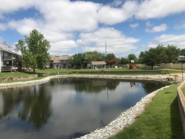 Building Photo - 101 S Rock Rd