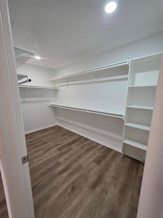 Building Photo - 26634 Grey Sparrow Dr