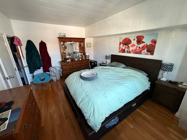 Building Photo - 69 Seaverns Ave