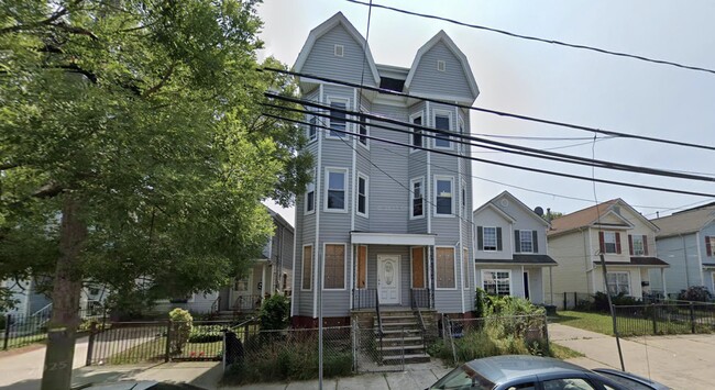Building Photo - 67 Grant Ave