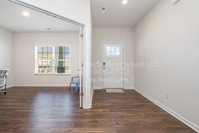 Building Photo - 10759 Adair Wds Dr