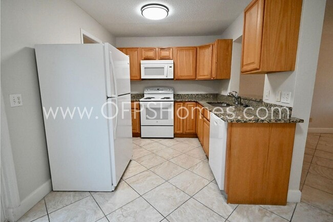 Building Photo - 710 Legion Dr