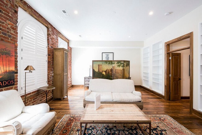 Building Photo - 1737 Connecticut Ave NW