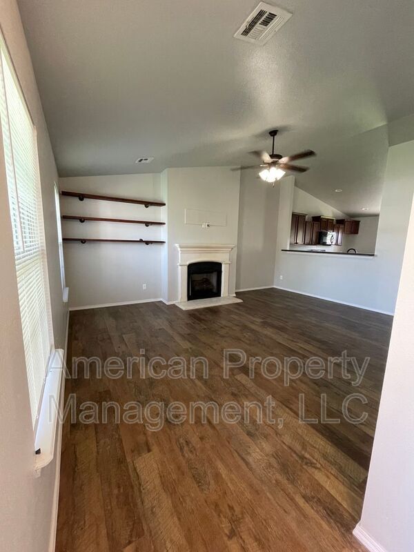 Building Photo - 12316 N 108th E Ave