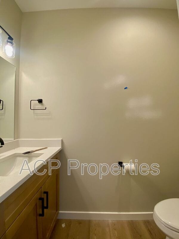 Building Photo - 110 Baker St