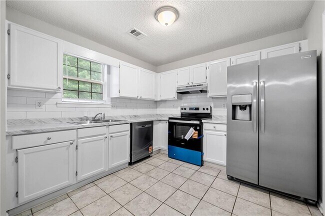 Building Photo - 112 Woodberry Ct