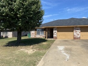 Building Photo - 3128 Jerri Ln