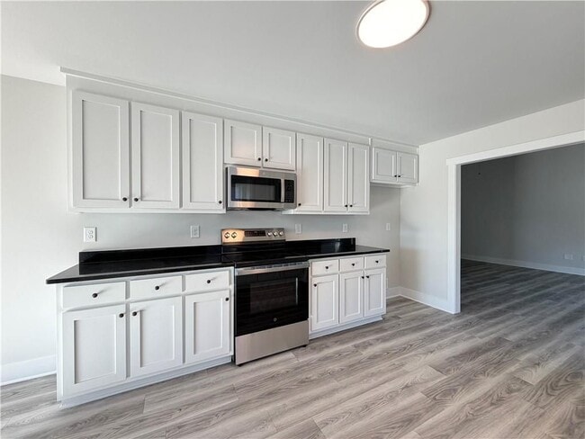 Building Photo - 106 Charlie Wy