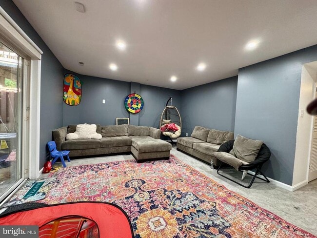 Building Photo - 597 Primus Ct