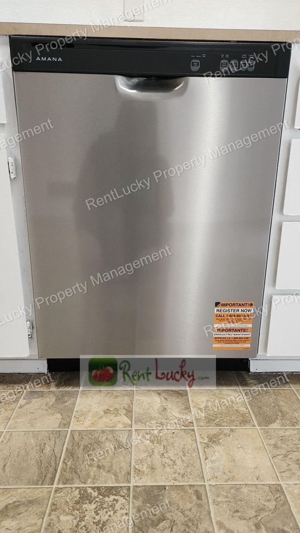 Building Photo - Green-Parkland Duplex