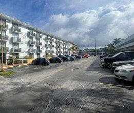 Building Photo - 16450 NW 2nd Ave