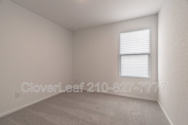 Building Photo - 506 Sarah Wy