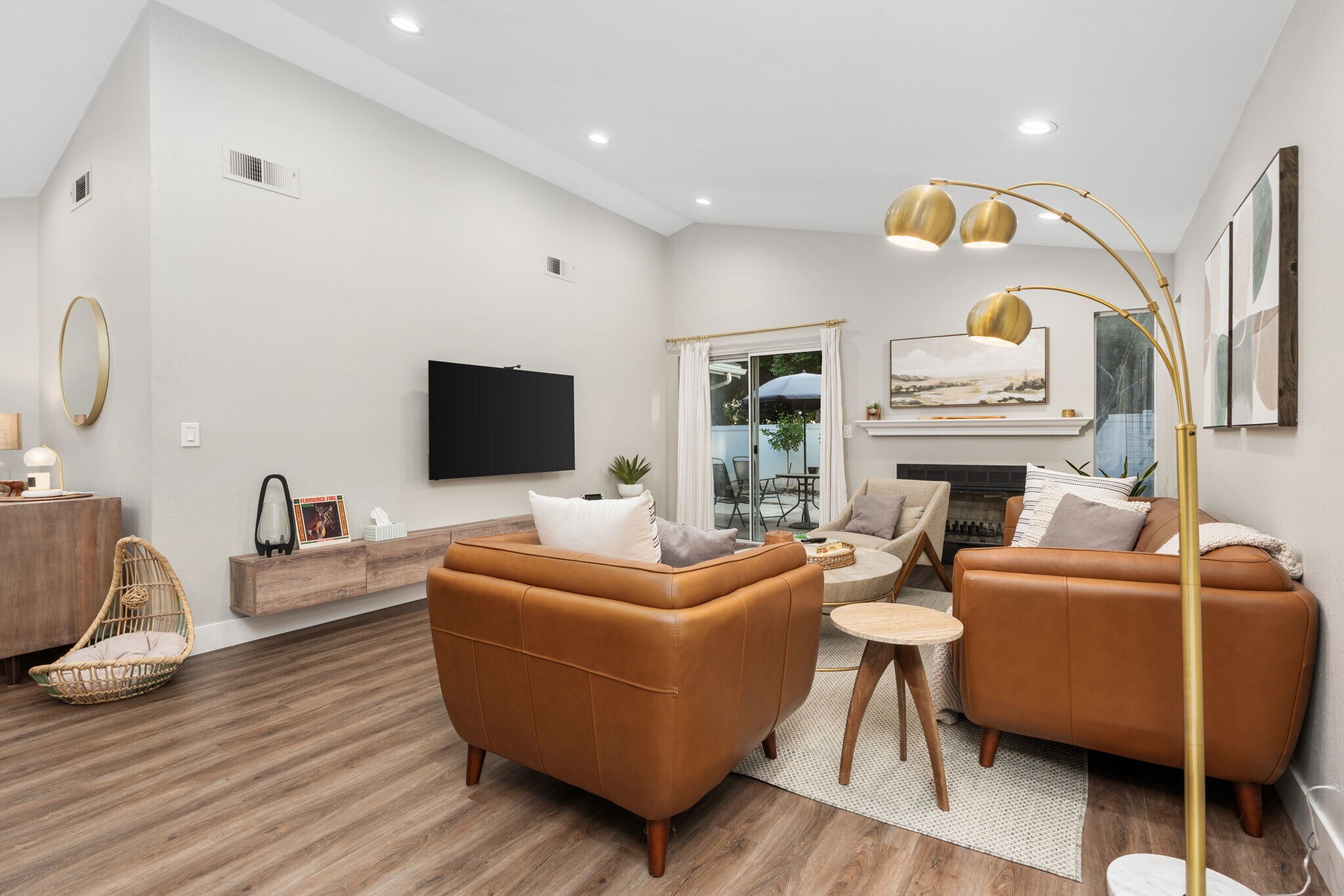 Building Photo - 9178 N Woodlawn Dr