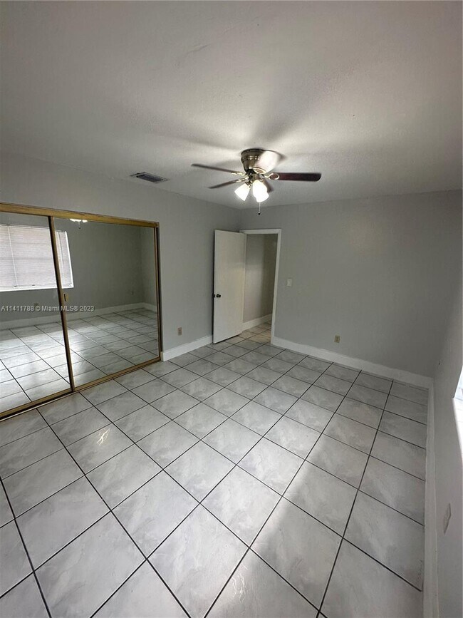 Building Photo - 13125 SW 18th Terrace