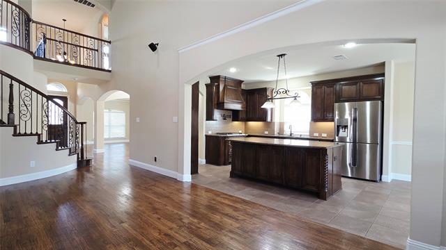 Building Photo - 12381 Summertree Dr