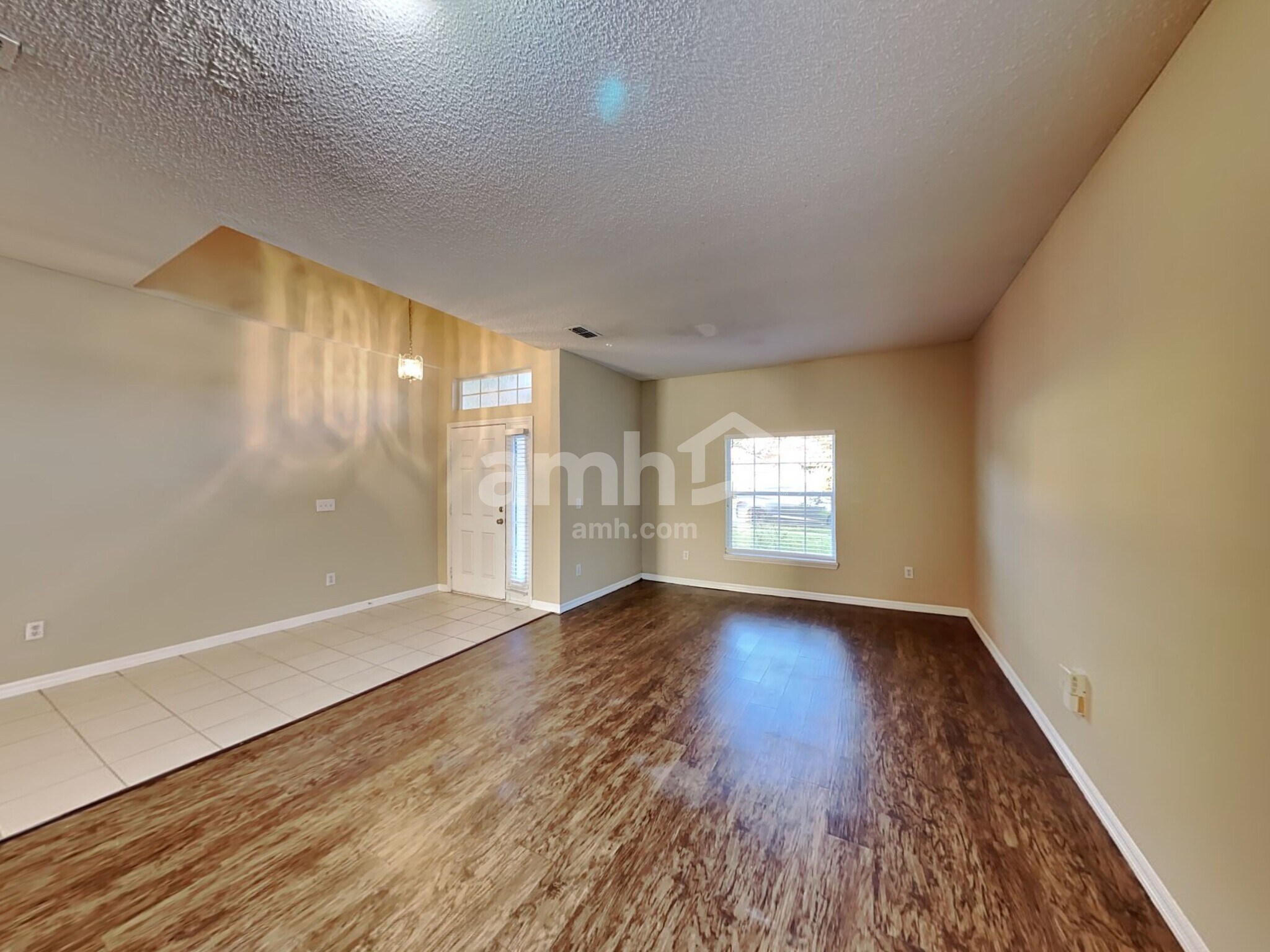 Building Photo - 4470 Waterside Pointe Cir