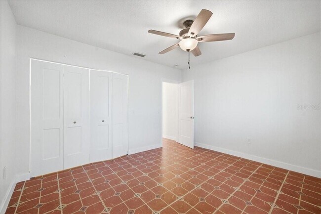 Building Photo - 7527 Hatteras Dr