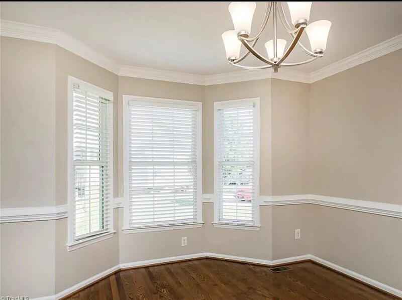 Building Photo - 824 Lockesley Ln