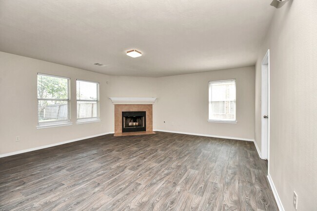 Building Photo - 5618 Gibralter Pl