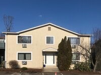 Building Photo - 60 Plainfield Ave