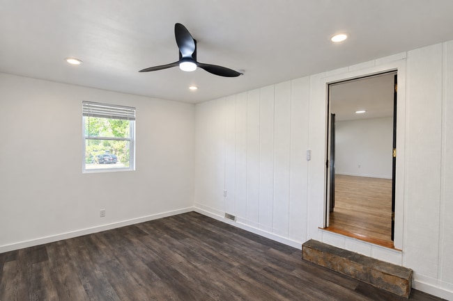 Building Photo - 118 Stone Dr