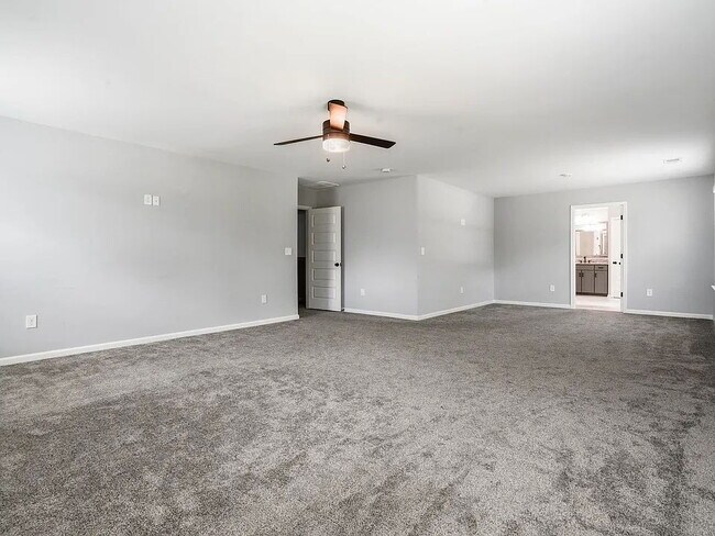 Building Photo - Expansive 6-Bedroom Home – 4300 Sq Ft in Arcadia