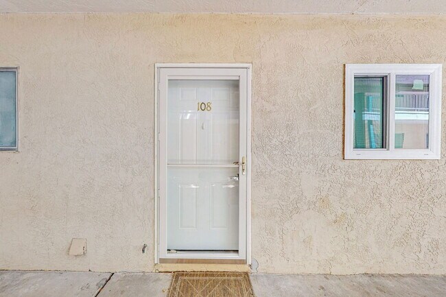 Building Photo - 4200 Montgomery Blvd NE