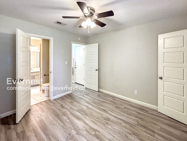 Building Photo - 2603 Garrettson Dr