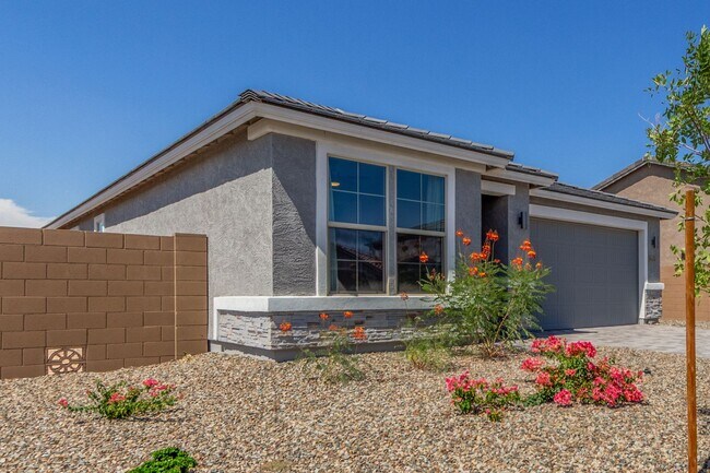 Building Photo - 18434 E Camila Dr