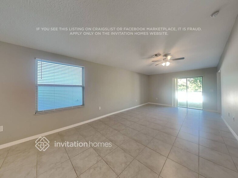 Building Photo - 2250 Jungle Dr