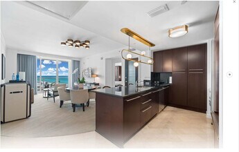 Building Photo - 4391 Collins Ave