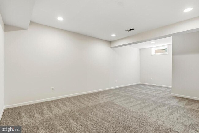 Building Photo - 2440 Five Fathom Cir