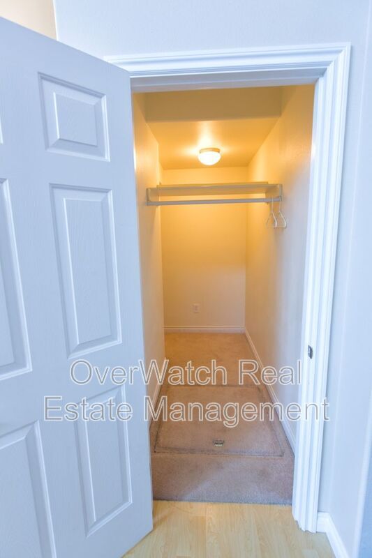 Building Photo - 16439 Mills Park Cir