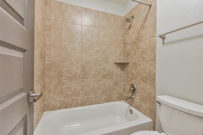 Building Photo - 13222 Edison Trace Ln