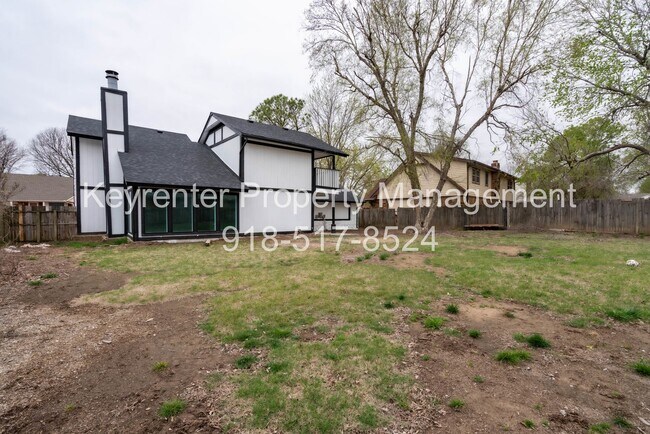 Building Photo - Gorgeous 3 Bedroom Remodel, BA Schools!