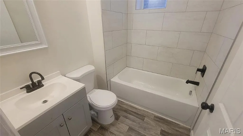 Building Photo - 3614 Iowa Ave