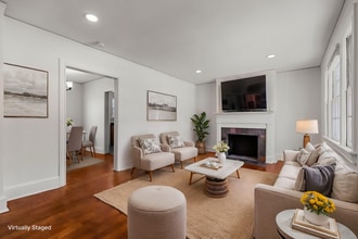 Building Photo - 202 Robinson St