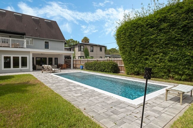 Building Photo - Renovated 3/3 Pool Home home in the heart of Delaney Park of Downtown Orlando