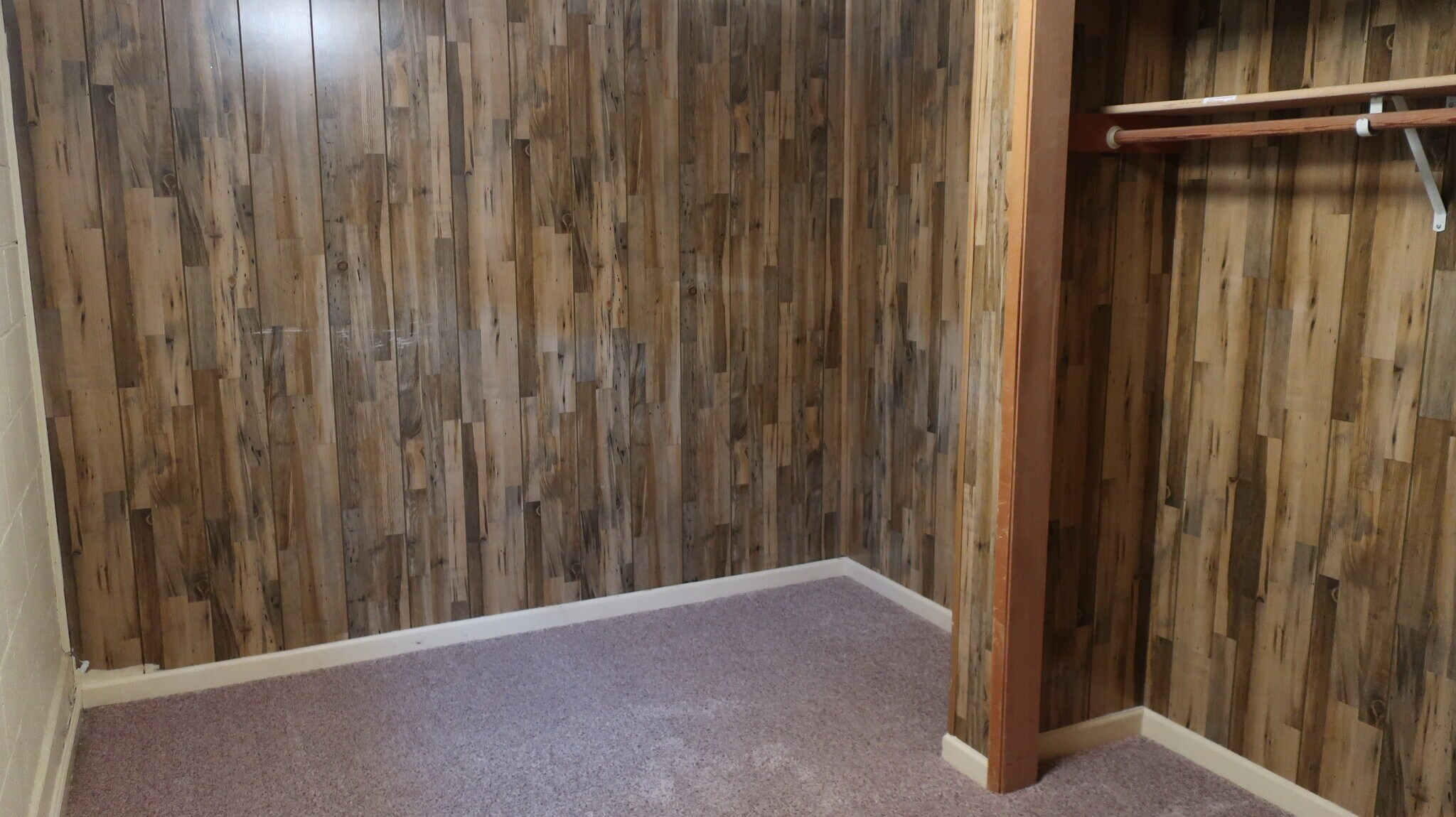 Building Photo - 610 Easy St