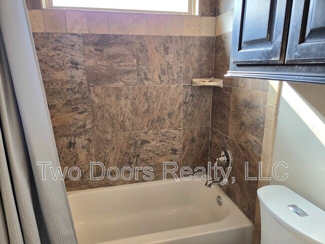 Building Photo - 19217 Grassmere Way