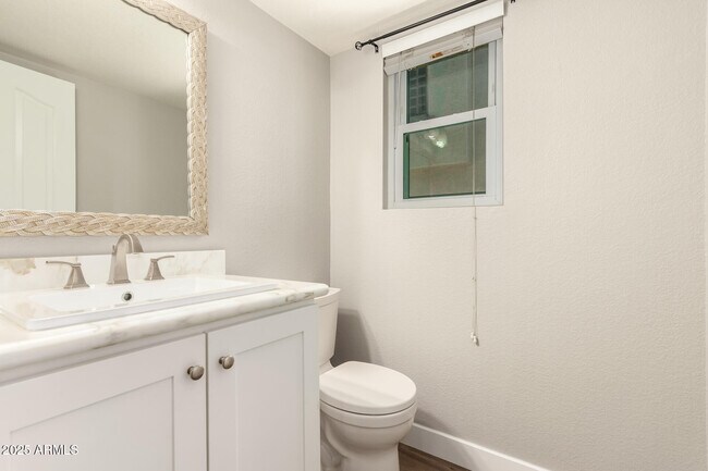 Building Photo - 2771 S Sailors Way