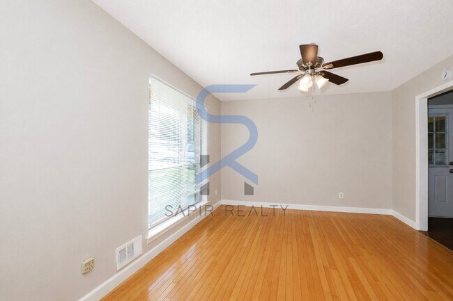 Building Photo - Peaceful Suburban Living Awaits – 3BR/1.5BA Home