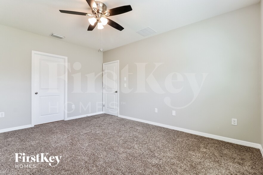 Building Photo - 36048 Carriage Pine Ct