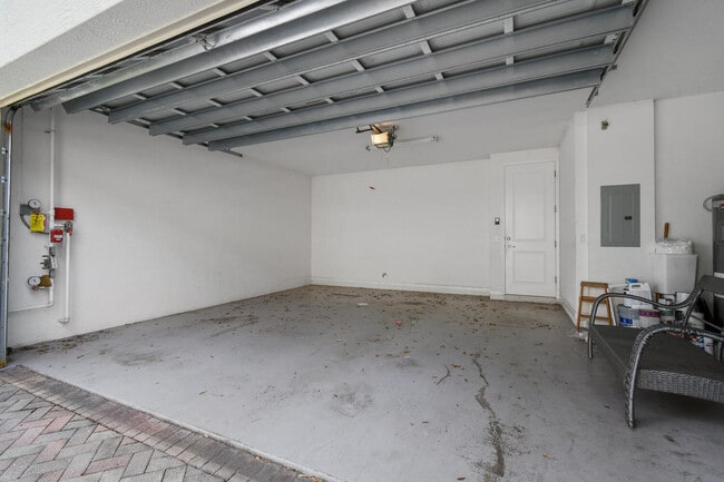 Building Photo - 1420 NW 49th Ln