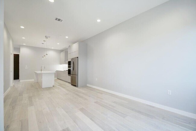 Building Photo - 2108 Tillery St