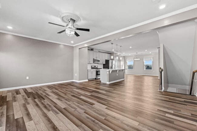 Building Photo - 507 Brushford Ln