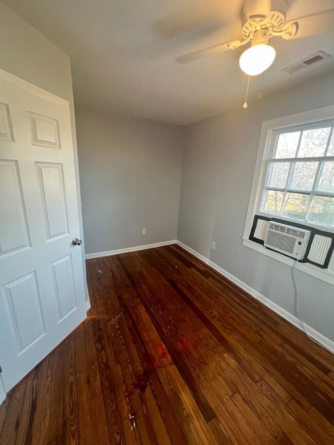 Building Photo - 1011 Merritt St