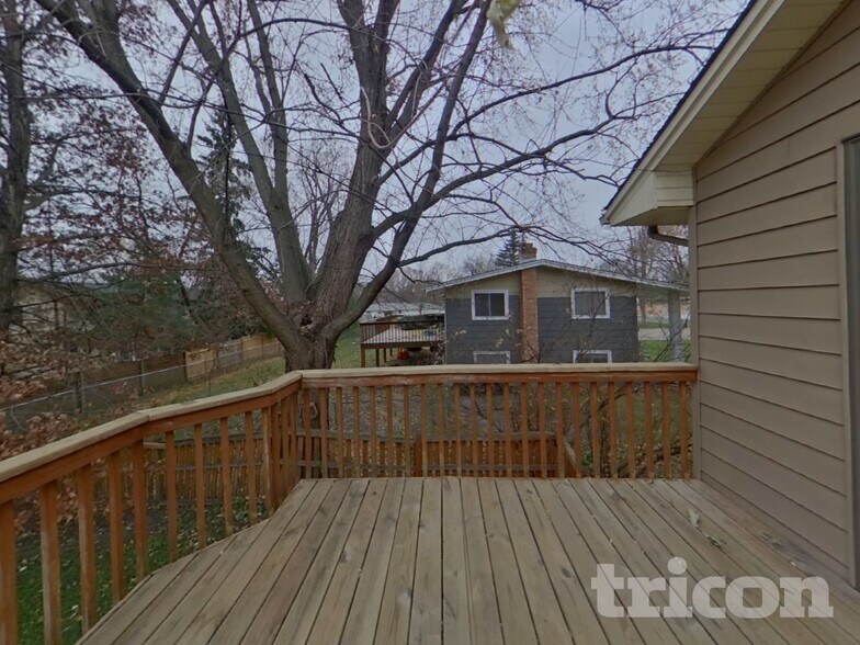 Building Photo - 4905 Independence St