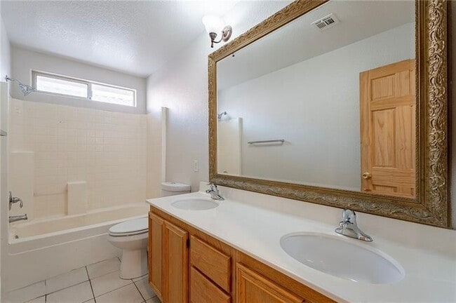 Building Photo - 3588 White Mountain St